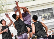 英雄联盟总决赛赛程-激烈比赛后球员尽显风采，精彩瞬间回放