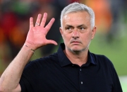 英雄联盟总决赛2025-穆里尼奥成为国际足坛焦点