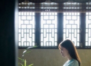 英雄联盟总决赛2025-足球与橄榄球的世纪碰撞，莱万一球定音，巴萨征服南半球