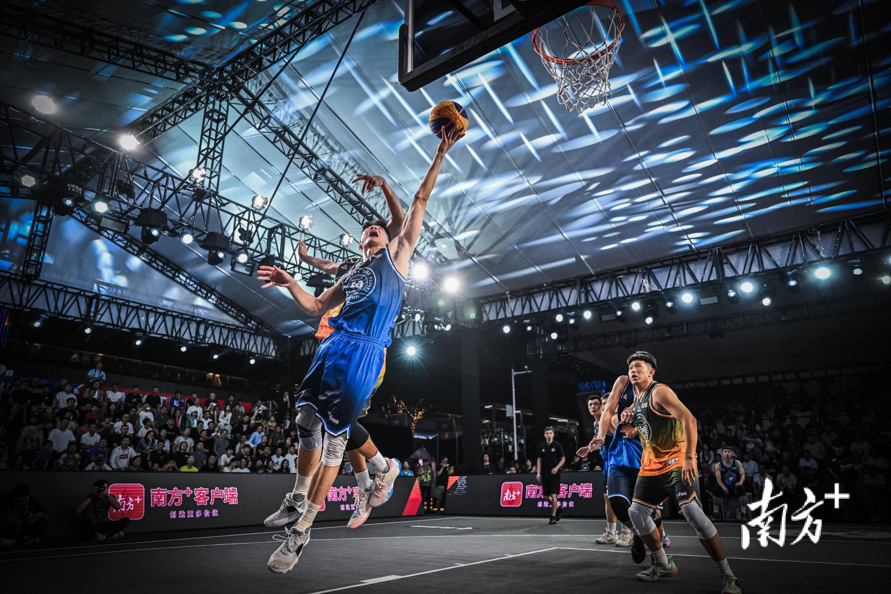 青少年篮球比赛激烈展开,全力拼搏无畏挑战的简单介绍 青少年篮球比赛激烈展开,全力拼搏无畏挑战的简单介绍