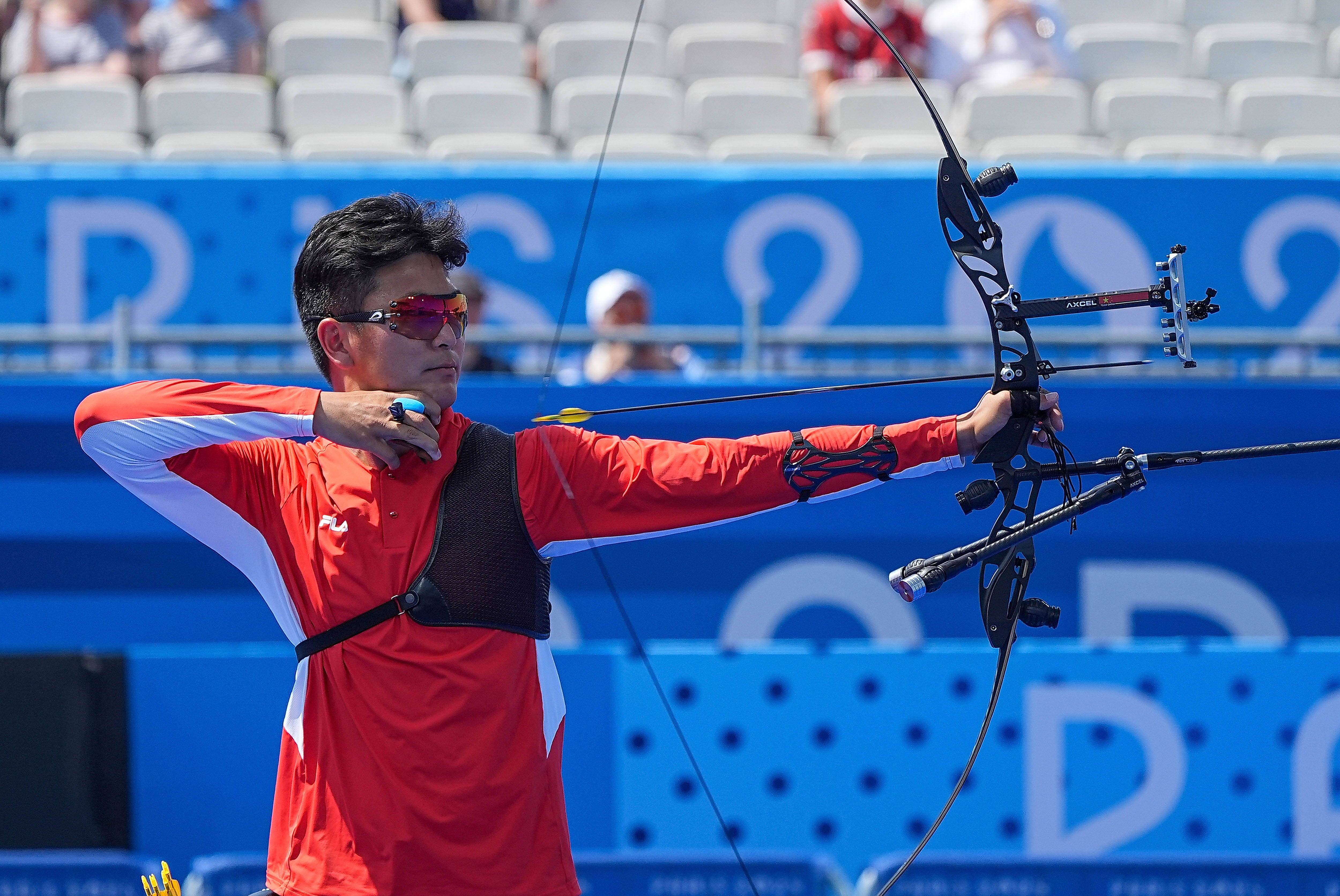 包含射箭比赛中，土耳其选手表现出色夺得铜牌的词条