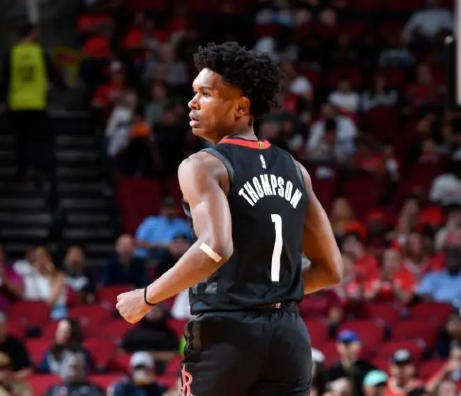 火箭前锋突然退役宣布，引发球迷震惊的简单介绍