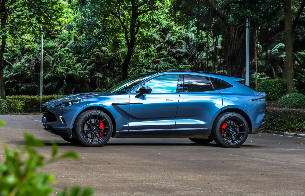 威廉姆斯横扫阿斯顿马丁，诺里斯状态火热的简单介绍