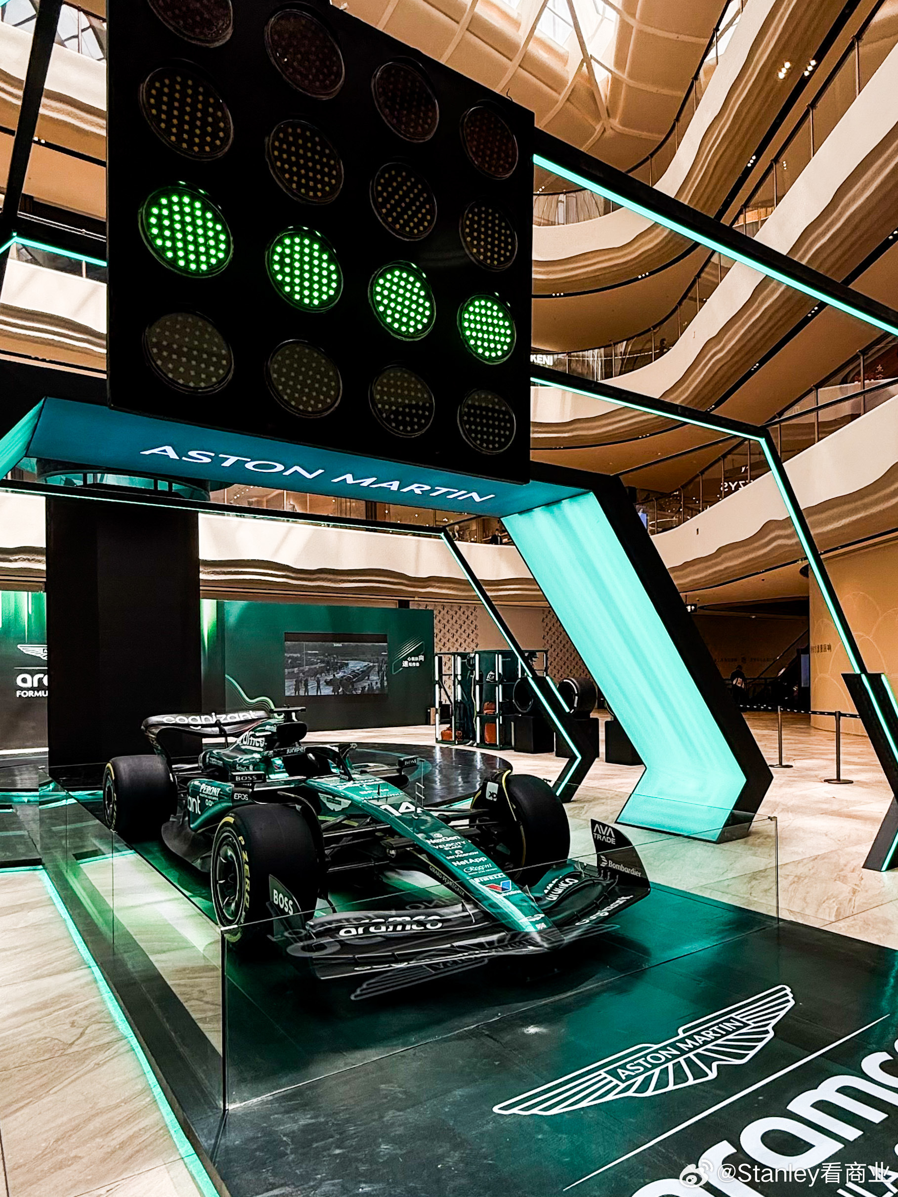 法拉利翻盘阿斯顿马丁，阿隆索扛起全队